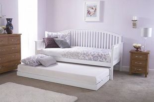 GFW Madrid Day Bed