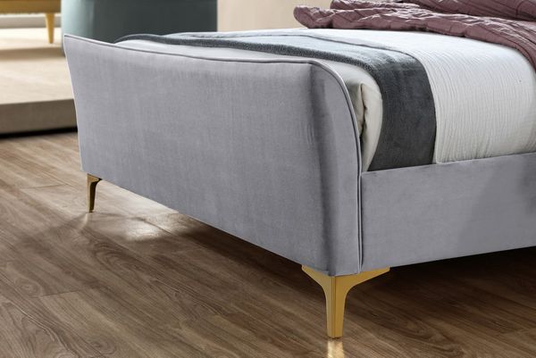 Birlea Clover Fabric Bed