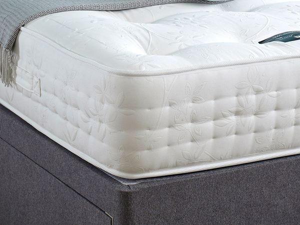 Small Double Serenity Deluxe 2 Drawer Divan With Headboard